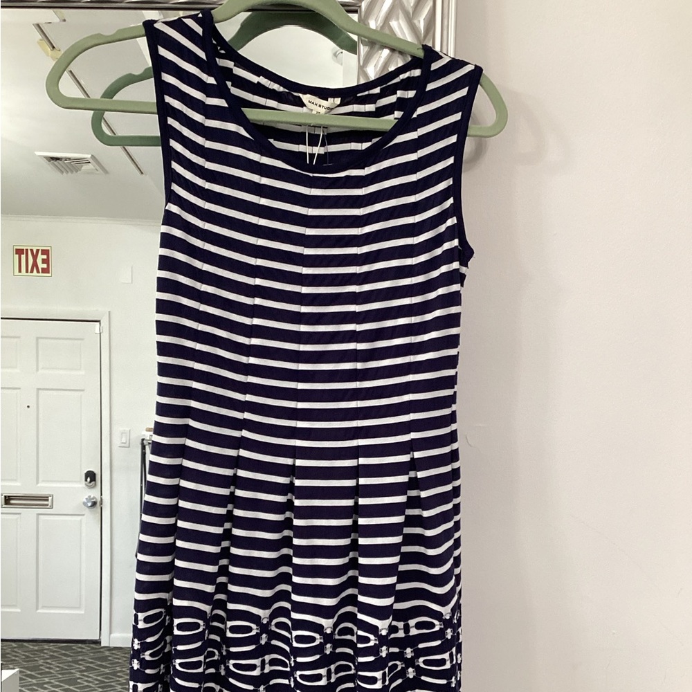 NWT max studio sleeveless strip dress Sz xs